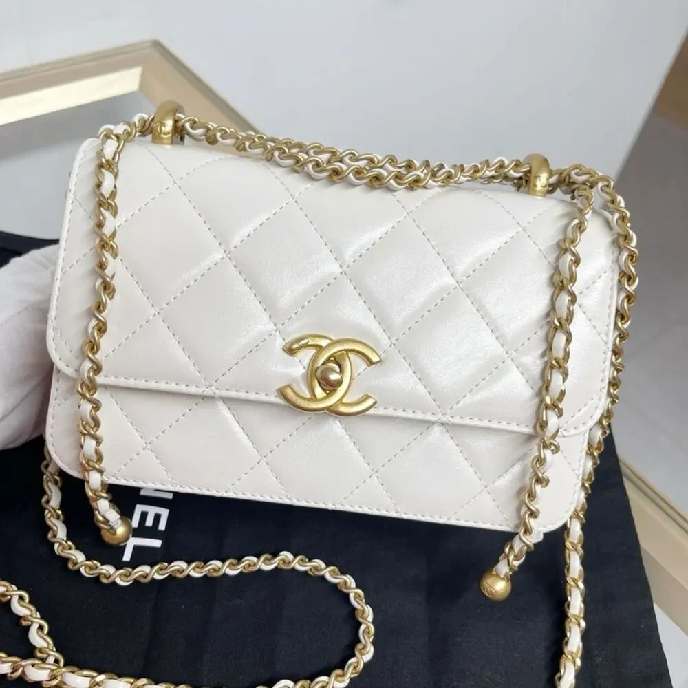 Chanel Women Pre-Loved Bag Very Good Condition